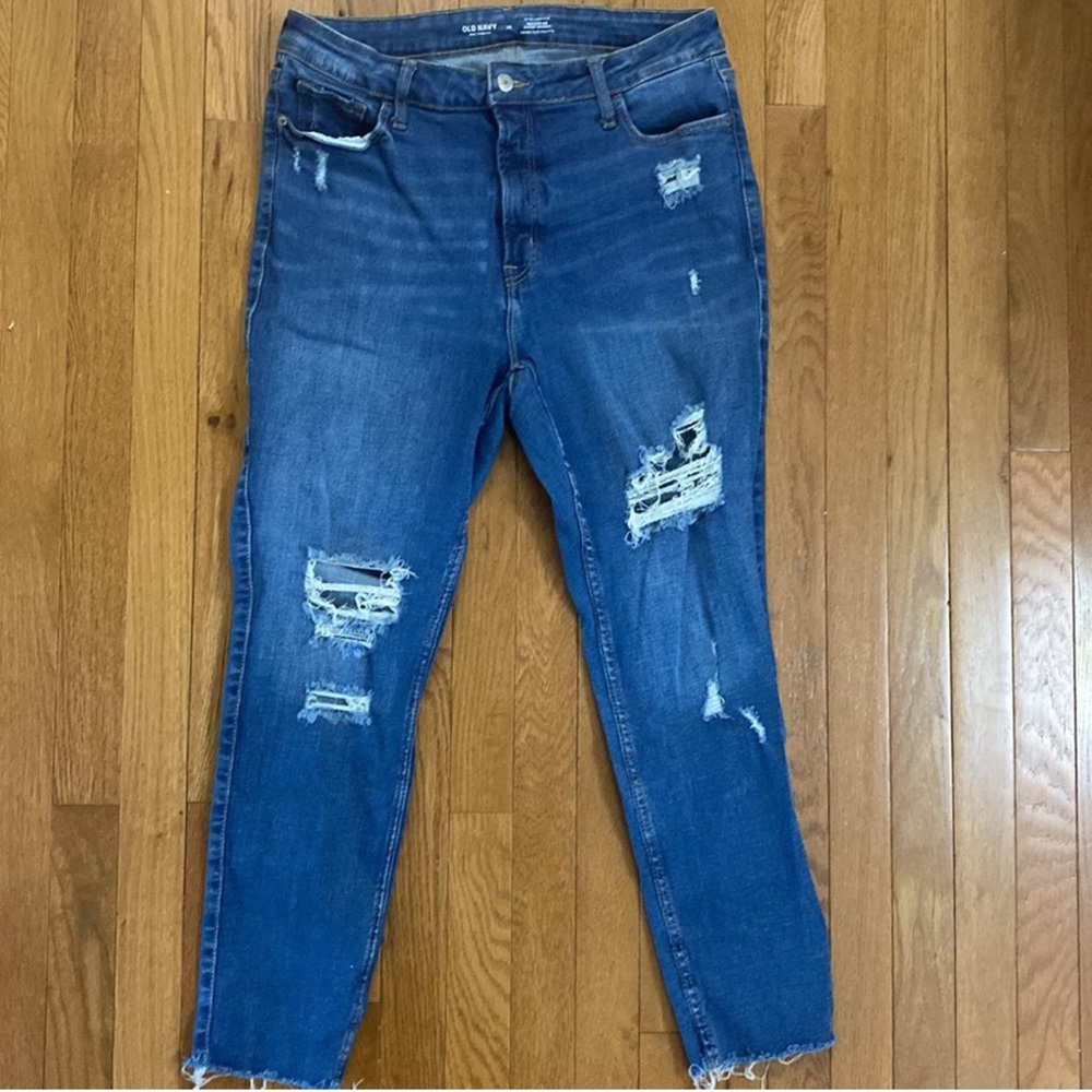 Old Navy woman’s size 14 high rise rockstar super skinny stretch jeans